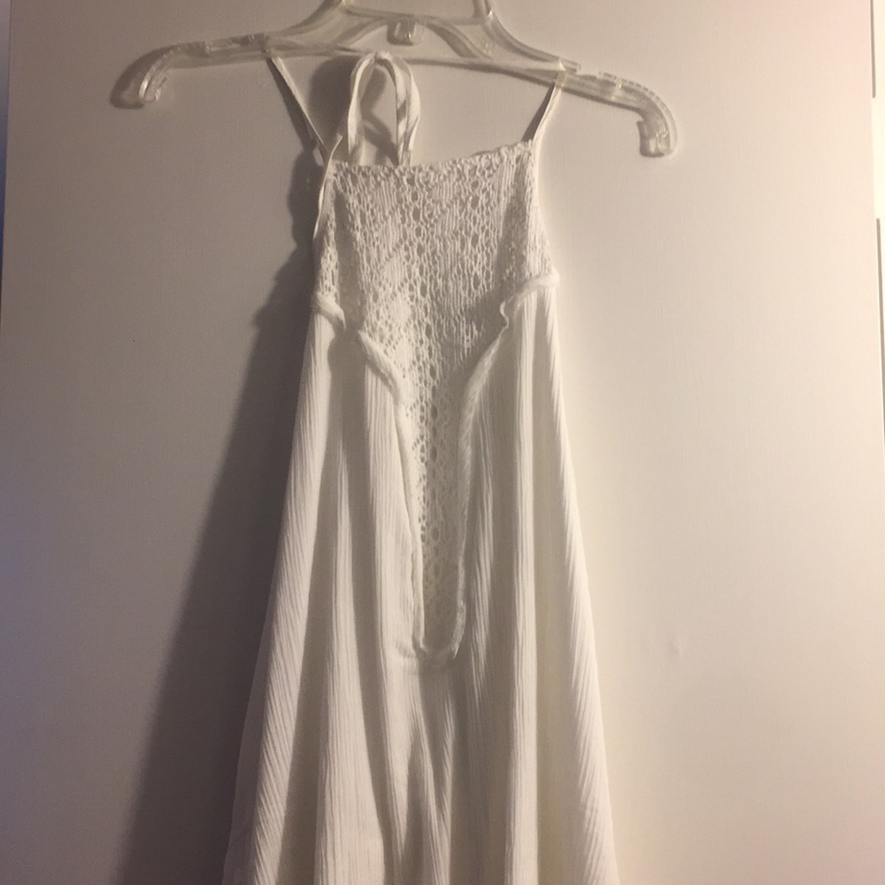 Amazingly light swimsuit cover up